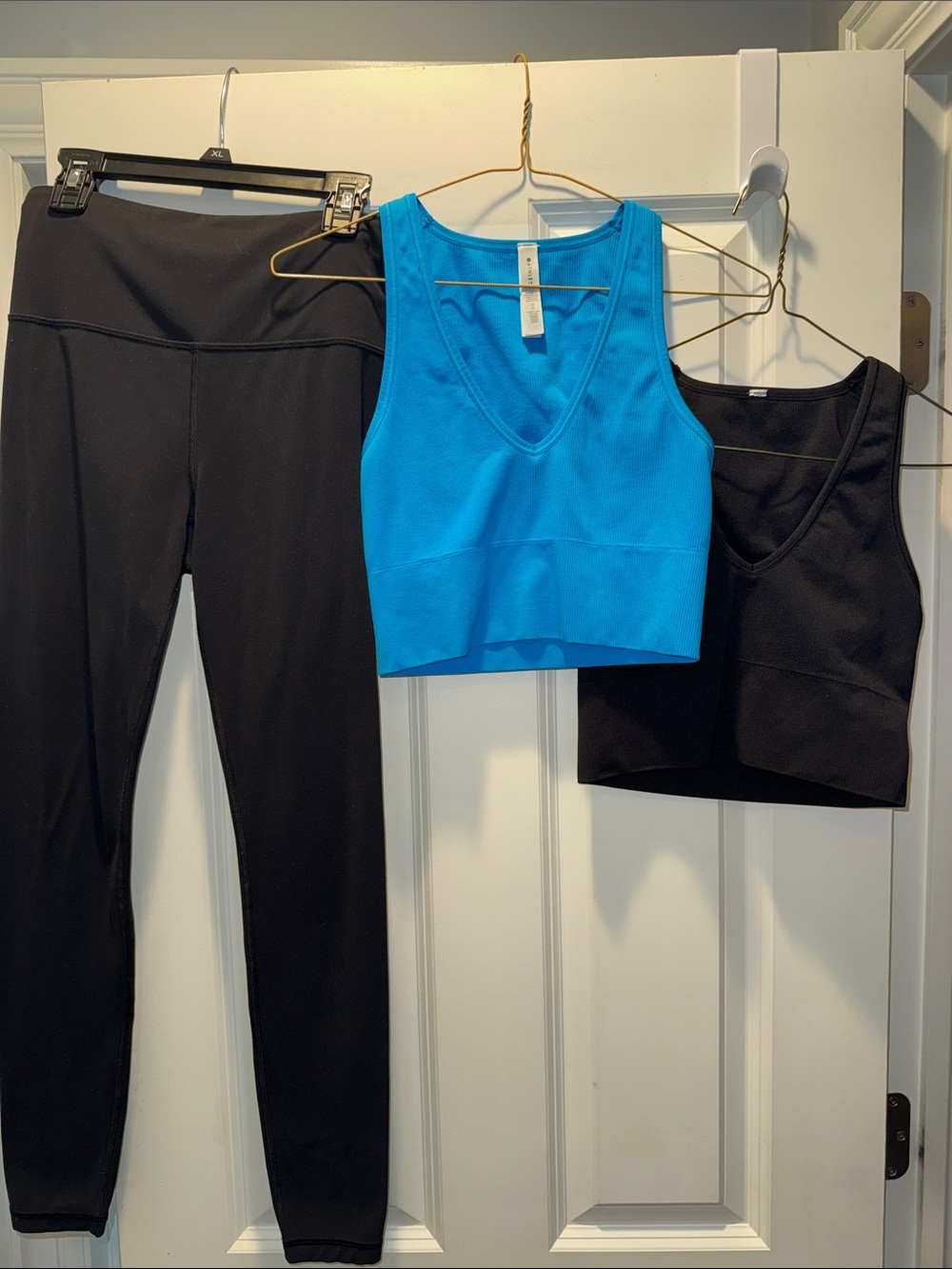 Athleta Bright Blue V-Neck Ribbed Crop Tank  Elation Tights XS